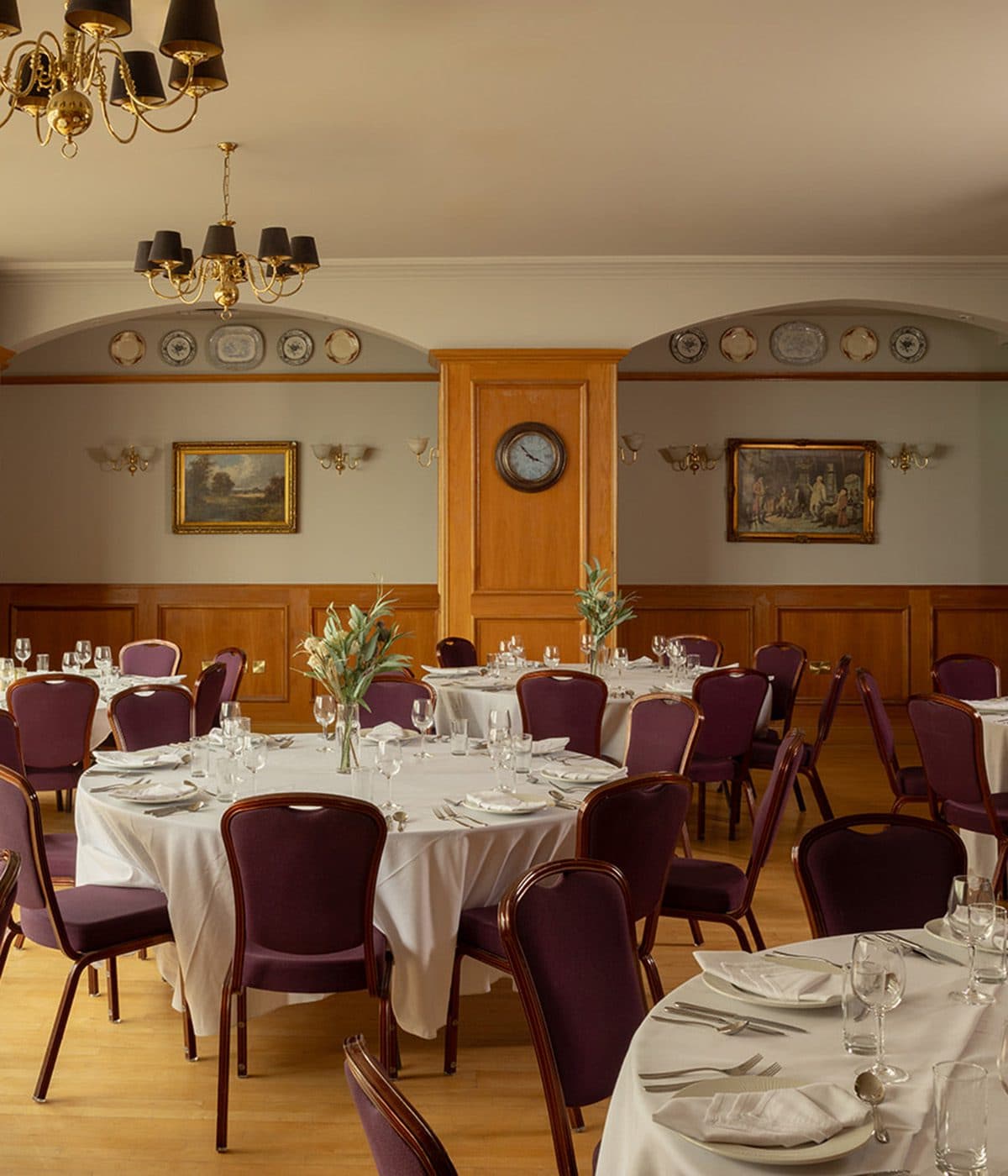 rounds set for a banquet